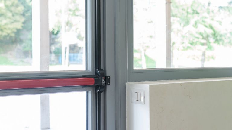 Porte antipanico 8